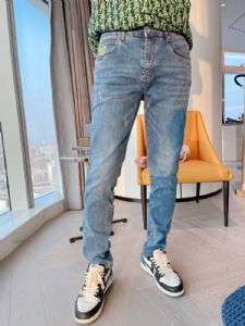 说说精品著偧品男装工厂服装质量怎么样——《今日资讯》