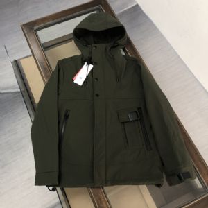 市场*潮牌男装高品质靠不靠谱？一般多少钱可以买的到？