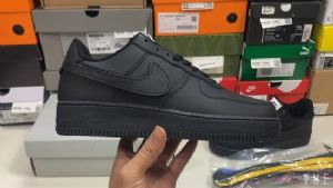 运动鞋终端供货渠道 微商精品一件代发