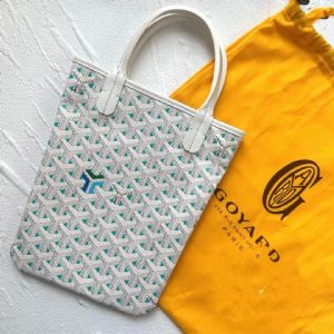 哪里找大牌名牌包包一手货源？广州白云皮具城档口Goyard包包批