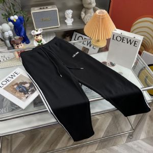 普及下大牌著偧品男装工厂服装微商代理怎么找——《今日发现》