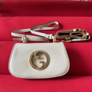 高档广州包包新款图片,Blondie迷你手袋白色真皮斜挎包