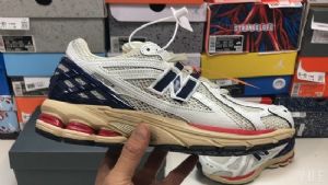 运动鞋莆田终端直销 本地厂家代理微商推荐