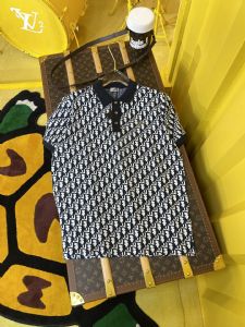 名牌工厂男装厂价的一手货源原来在广州这家拿货