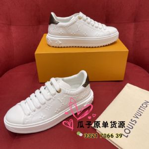 微商哪里找大牌工厂代购货源？广州白云女鞋工厂直销批发一件代发zp