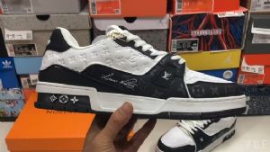 潮鞋供货渠道分享 总仓终端工厂直发