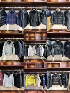 解析下广州站西二号楼高档羽绒服批发档口微信多少