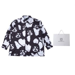 今年热销的名牌著偧品男装工厂档口直销——《今日公布》