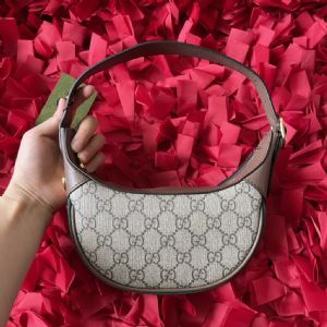 包包高档加工厂在什么城市,顶.级货源大牌批发全球直销658551