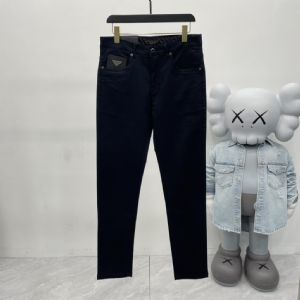 给大家说下名牌男装著偧品厂价厂家服装批发市场在哪里