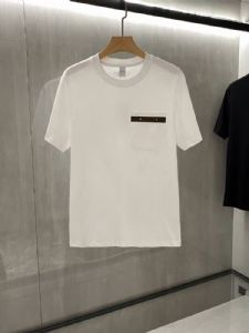 明星喜欢的几款大牌款式 给大家说下厂家男装的价位便宜多少