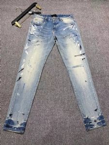 专柜同步更新的专柜潮牌男装批发市场有什么相同处