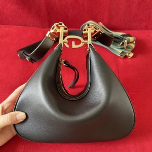 求一卖高档或者好货包包的网站,黑色小号肩背饺子包复古单肩包百搭