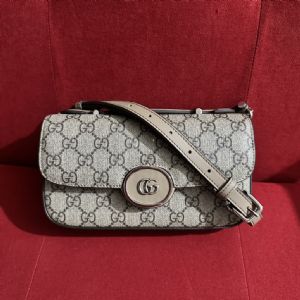 高档包包哪里有卖,Petite GG迷你肩背包邮差包739722
