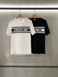 给大家推荐厂家复制的当季新款工厂男装购买攻略