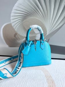 M80349黑 M81066白2022 广州白云皮具城春季系列