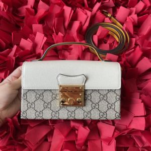 广州大牌箱包皮具高档微信,高档名牌包包三亞免稅店652683