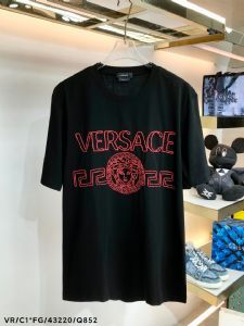 现在销售好的名牌男装的批发商城一手货源_质高价优