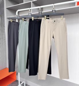 分享下顶流精品潮牌男装厂家货源微信