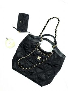 广州白云皮具城批发22c早春系列小香风包货源