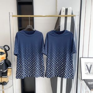 分享下国际*名牌厂家男装商家微信——《今日公布》