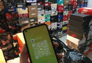 潮鞋厂家一件代发丨微商终端供货免费代理