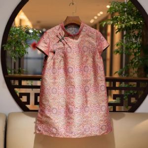 深圳南油服装批发市场档口110二楼C7曦晨家阿旋微信号中国风女装