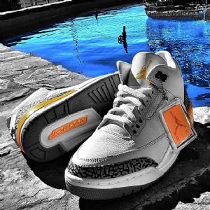 火爆终端莆田运动鞋专柜供货（档口微信推荐）