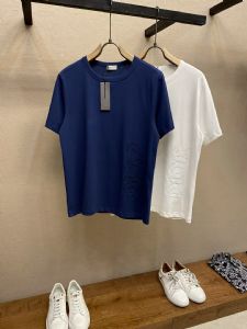 来解答下海外精品厂价名牌男装批发货源的商家拿货质量