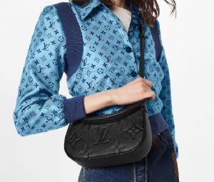 Bagatelle手袋精巧设计可容纳随行所需日常用品