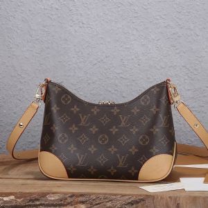 Lv Boulogne手袋独特时尚风格可调节肩带实现斜挎或肩背