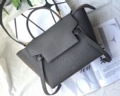 Celine鲶鱼包Belt Bag设计上简洁实用并带着一些趣味