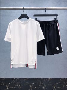 给大家说说顶尖品牌服装都在哪里批发的