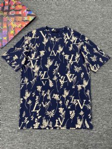 给大家介绍一个专业批发著偧品大牌男装工厂微信