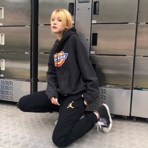 【工厂】国内外潮服各类运动品牌货源厂家直供，现货批，一件代发