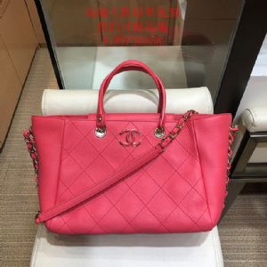 高档男女包包，万源皮具给你原版品质，一件代发，免费代理