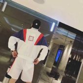 高档厂家男装批发大牌著偧品服装