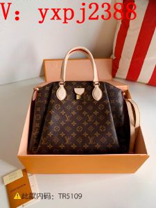 超A大牌女包厂家一手货源，厂家批发价，免费代理