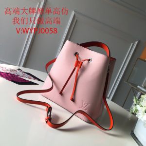 高端男女包包厂家货源一件代发